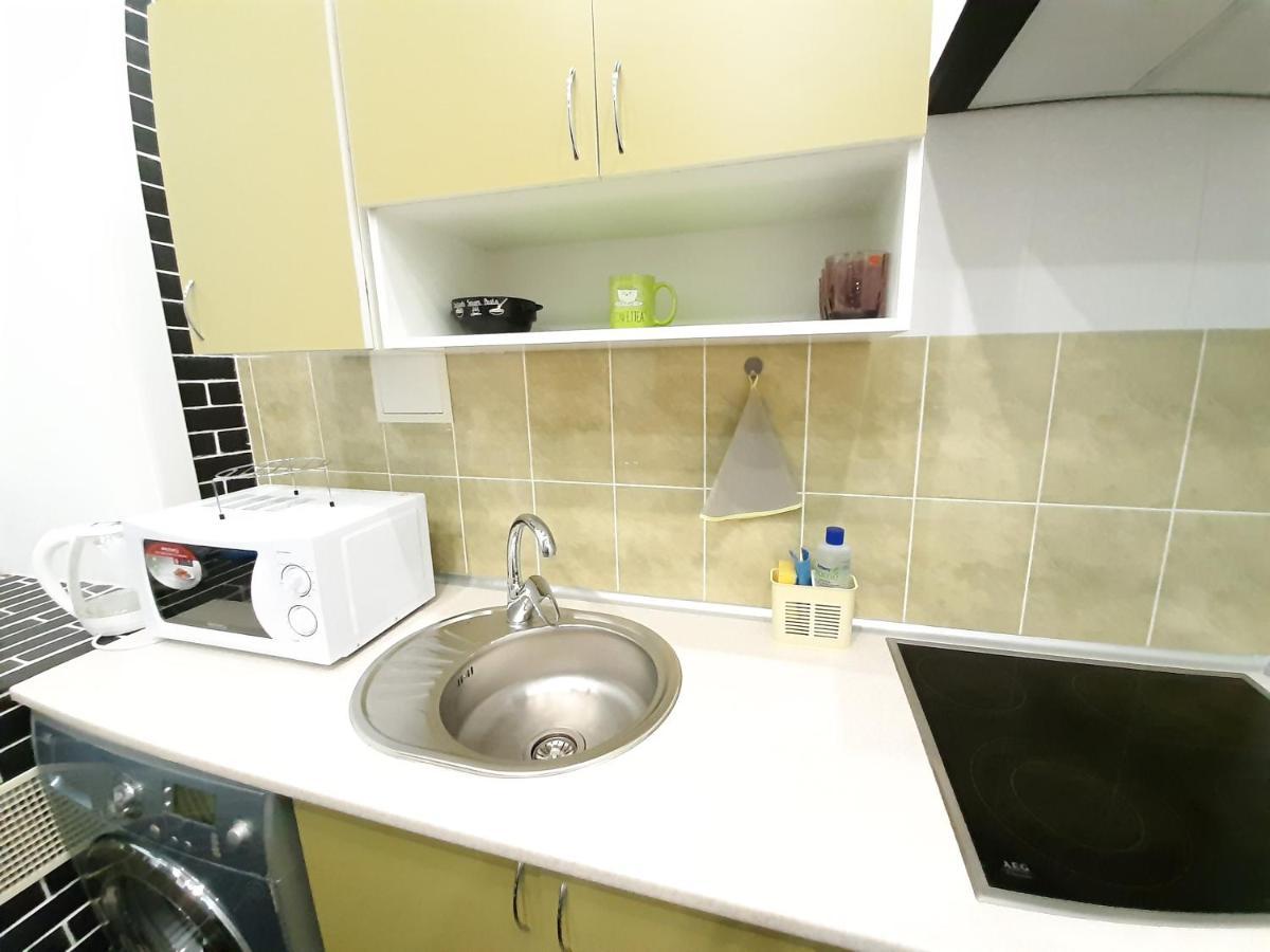 Apartment Viva Olive - студия со спальней в центре Kremenchuk